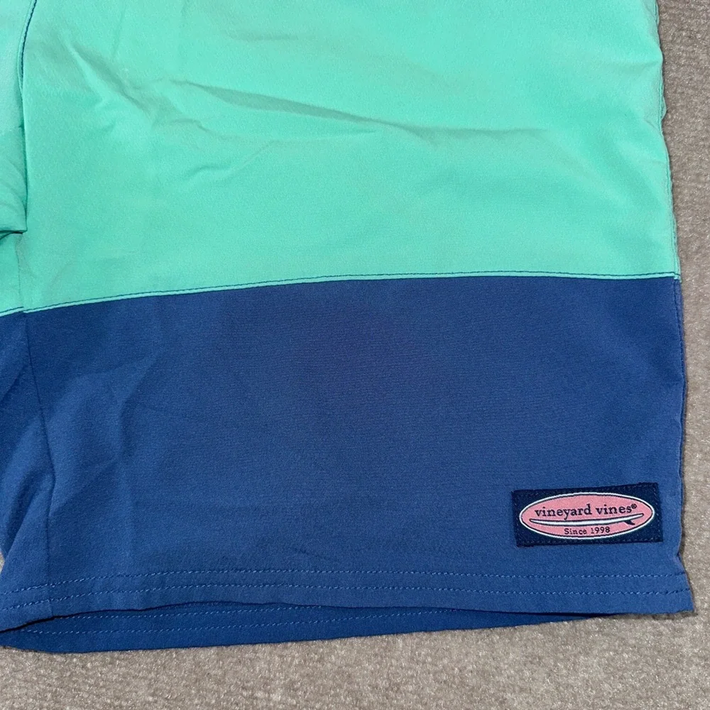 Vineyard Vines Mens Size 33 Colorblock Board Shorts Pink Green Navy Swim Trunks